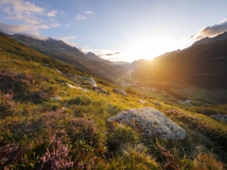 Die Urner Berglandschaft als Symbolbild fuer Nachhaltigkeit im Anlagegeschaeft.